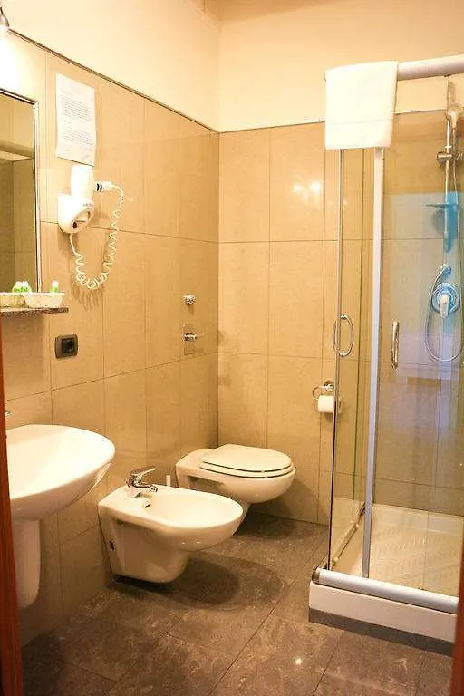 מילאנו Losanna Hotel איטליה