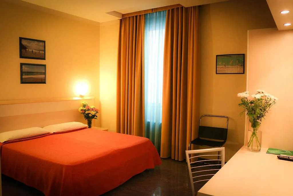 מילאנו Losanna Hotel 0*,