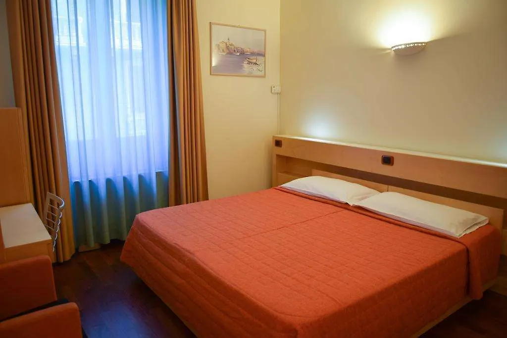 מילאנו Losanna Hotel
